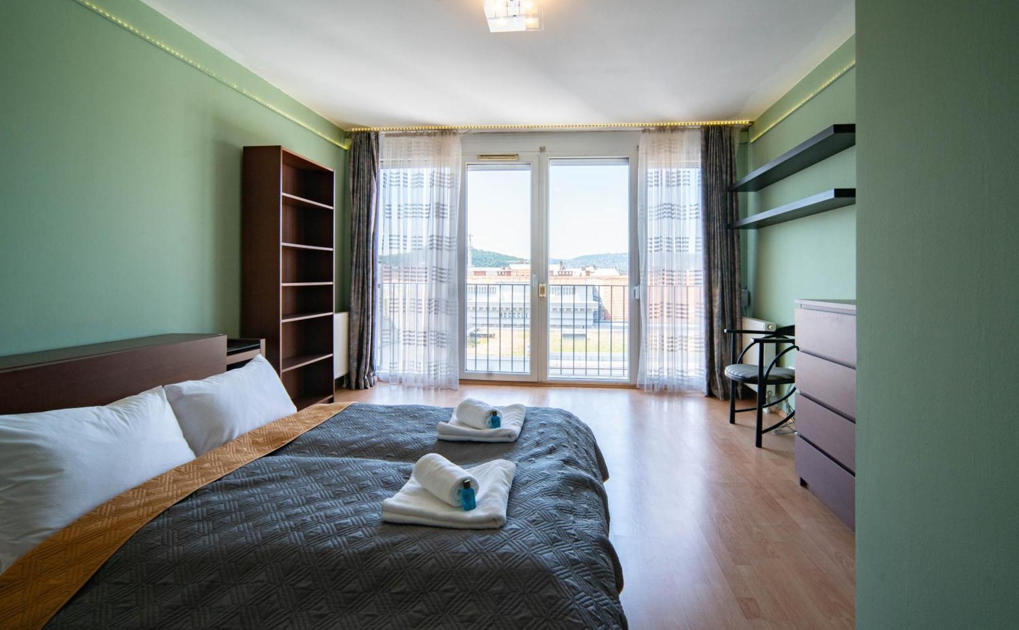 Free Parking- Gellert View Apartment 4Ppl 布达佩斯 外观 照片