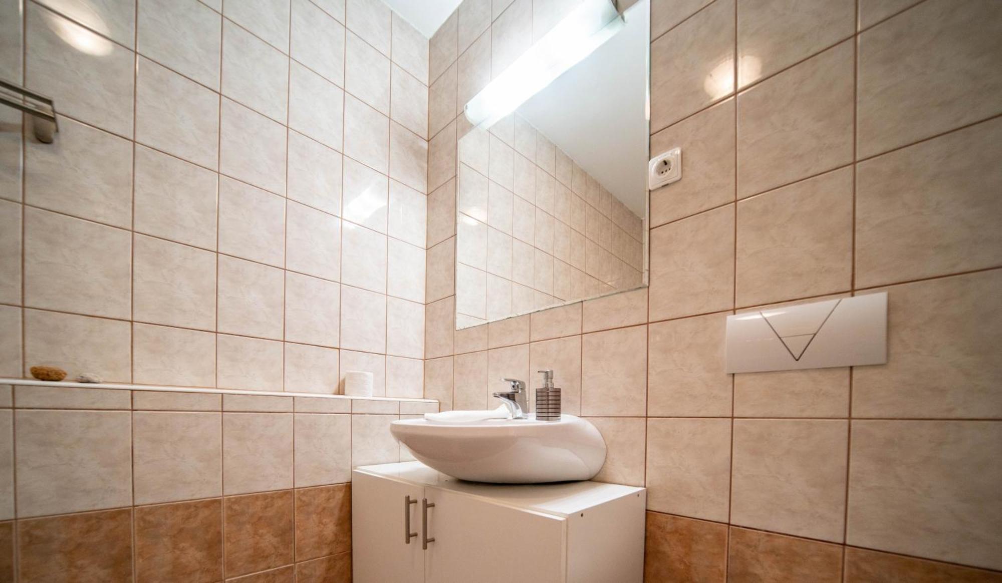 Free Parking- Gellert View Apartment 4Ppl 布达佩斯 外观 照片