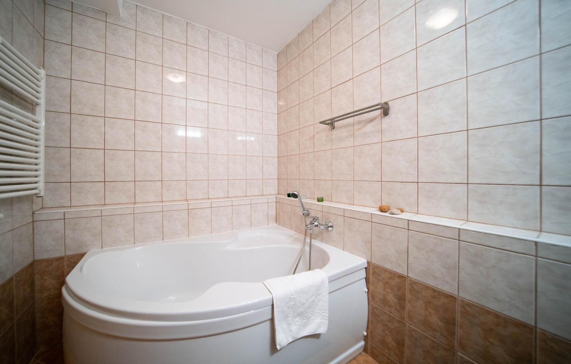 Free Parking- Gellert View Apartment 4Ppl 布达佩斯 外观 照片